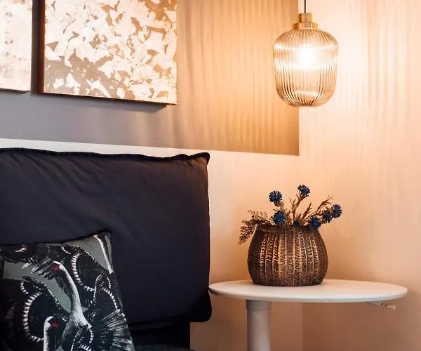 At Smilla - Boutique Mit Kueche - Parken - Klima - Netflix - Waschmaschine * 비스바덴